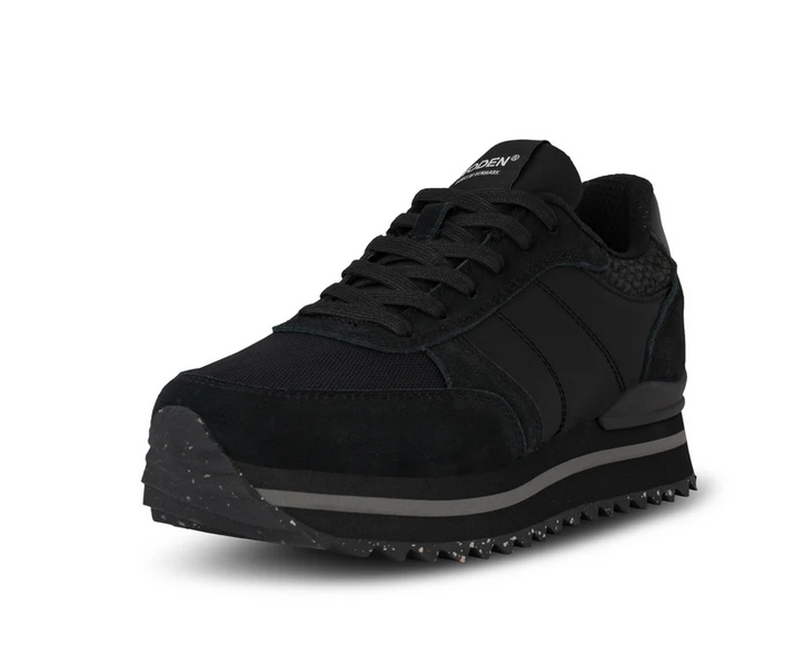 Nike plateau sneaker best sale