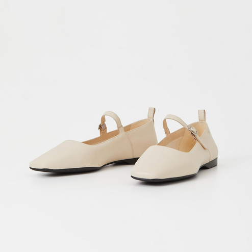 DELIA Off White Mary Jane Ballet Flats Cream Mary Jane Ballet Flats