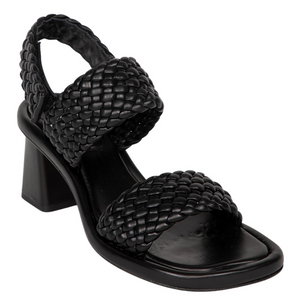 Square shape toe braided straps leather sandal