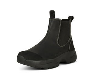 Black waterproof boots with black sole front view