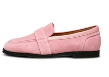 Load image into Gallery viewer, Pink Suede Saddle Loafer