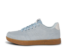 Load image into Gallery viewer, ice blue flatform sneaker with brown gum sole