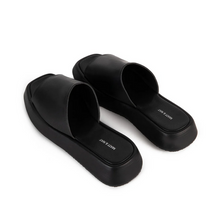 Load image into Gallery viewer, back view of black slide sandals