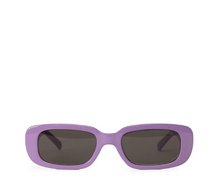 Load image into Gallery viewer, rectangle lilac sunglasses with grey lenses