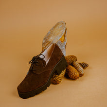 Load image into Gallery viewer, Dark Brown Lace Up Shoe